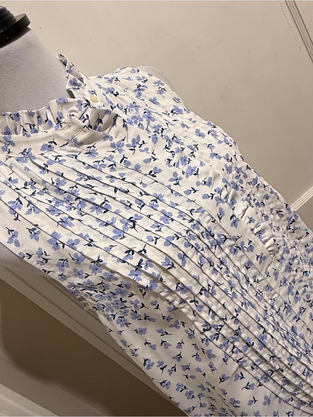 Ann Taylor White with Blue Floral Print Sleeveless Top